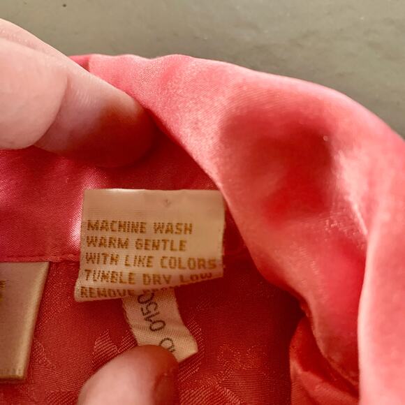 Vtg Victoria’s Secret Gold Label Pink Button-Up Sleep Shirt Size Small - Picture 6 of 6